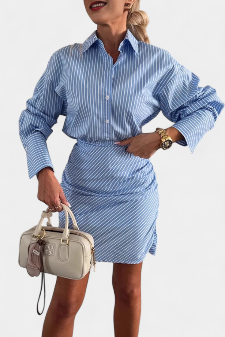 Cynthia Vestido Camisero Mini a Rayas con Pliegues y Botones