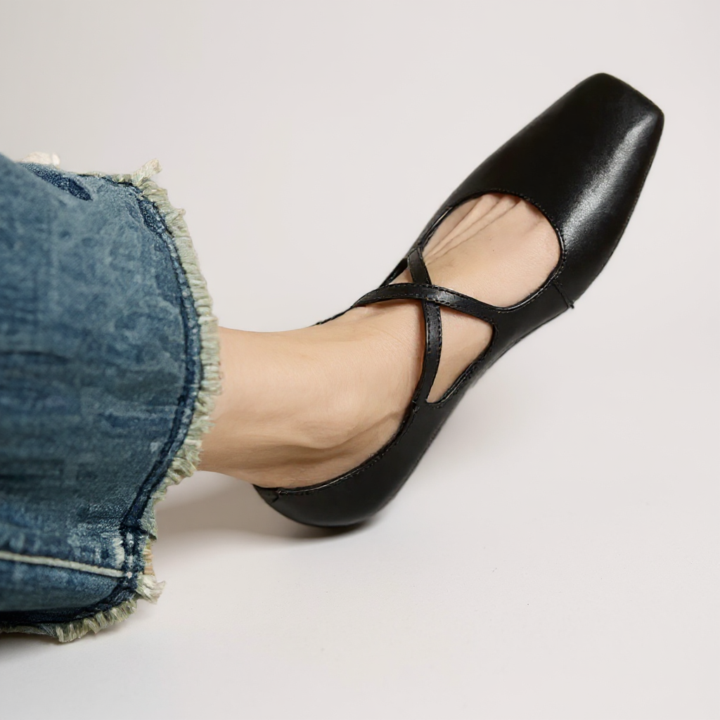 Clara | Zapatos de piel con elegancia cruzada